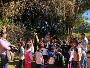 Grupo de estudos em pesquisa e extensão da UFLA realiza ações em escola rural de Lavras